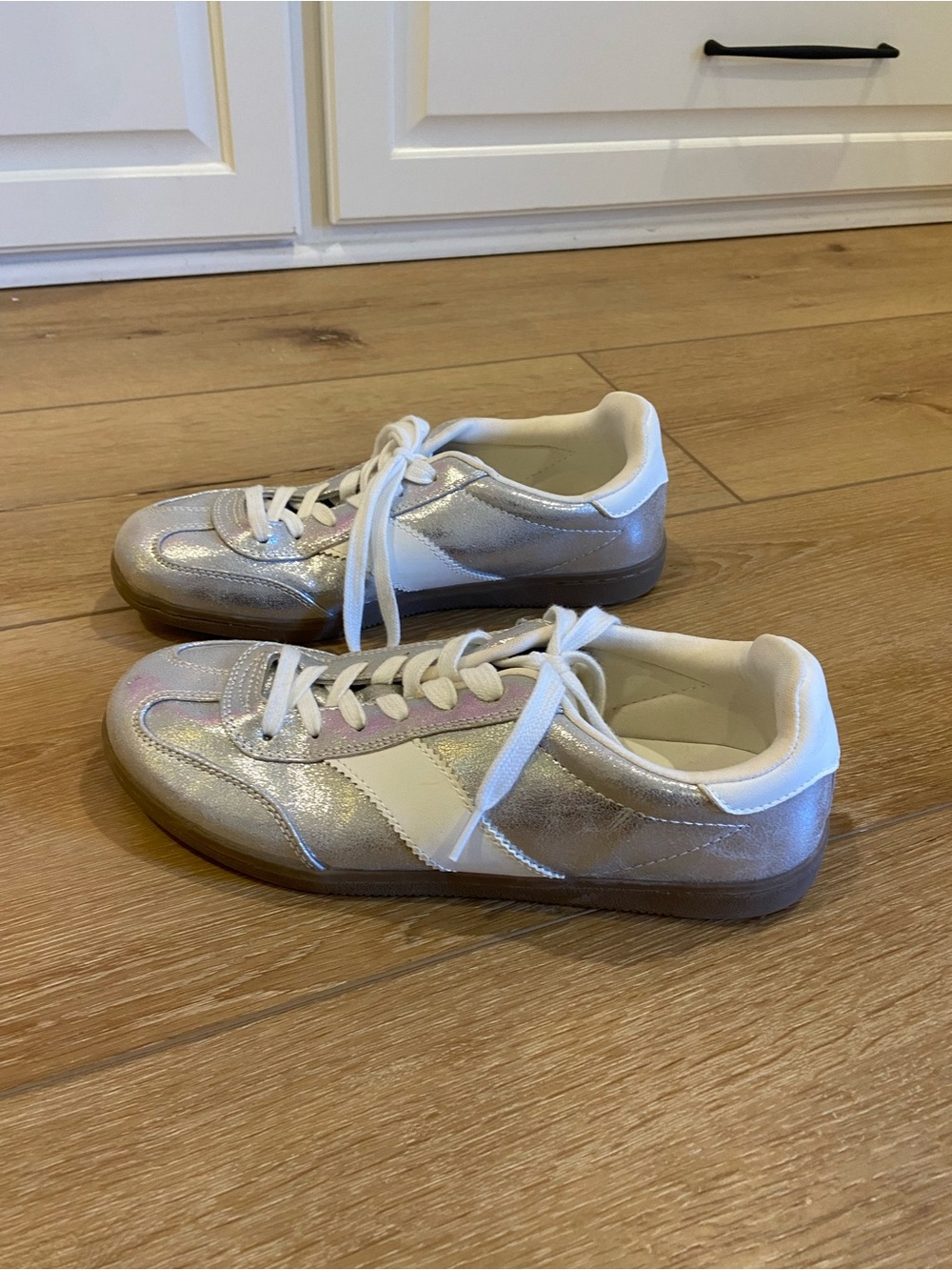 Universal Thread Metallic Silver Lace-Up Sneakers with White Accent